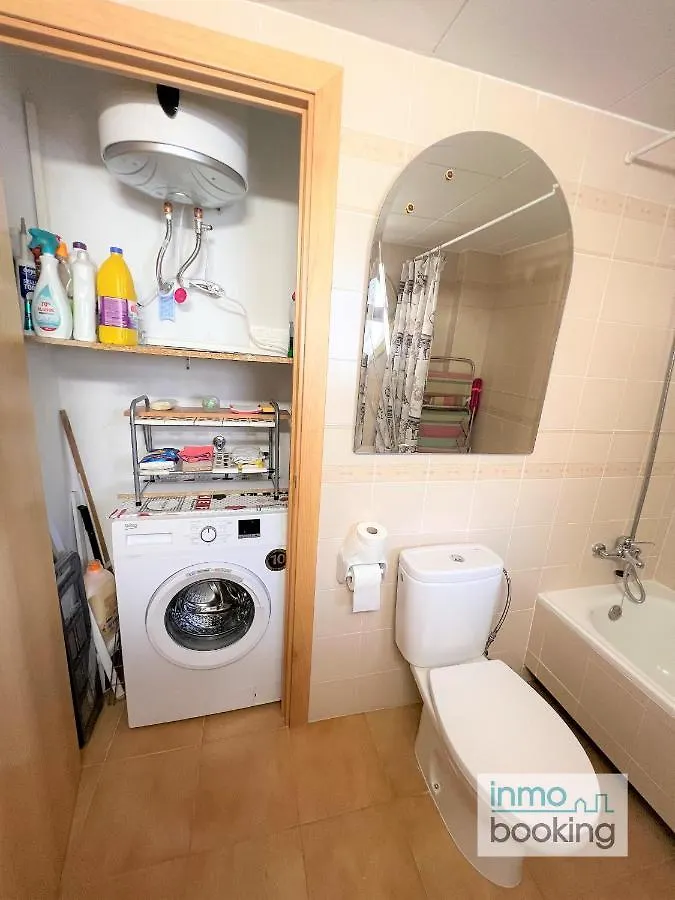 Cordoba Apartments , Climatizado, Piscina Y Cerca De La Playa. Salou Spain